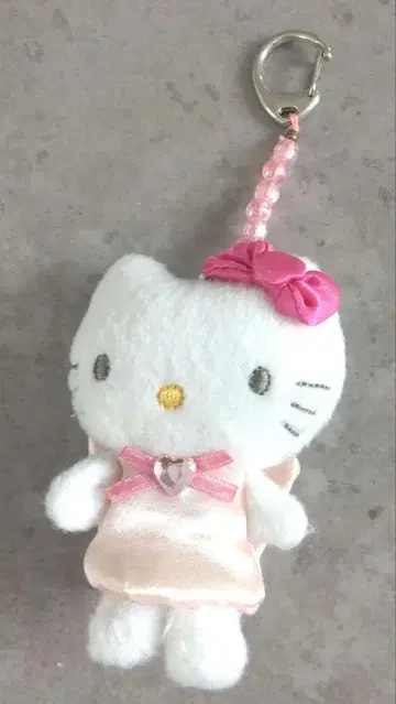 헬로키티 키링 봉제 인형