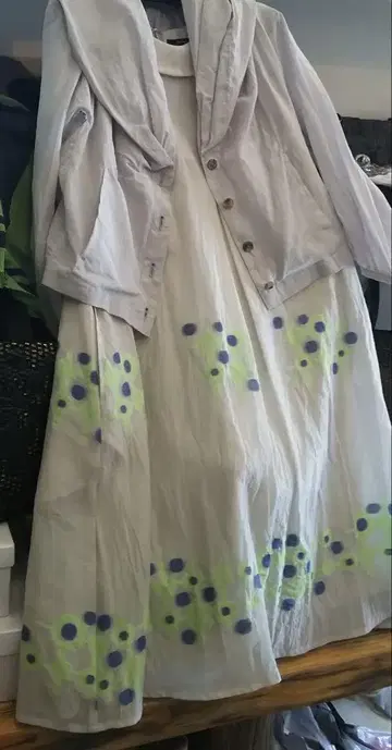 카슈트 아이보리 원피스