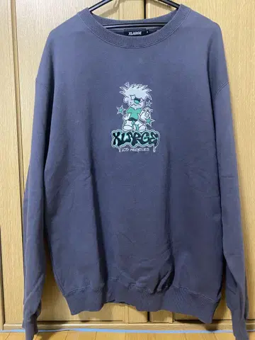 XLARGE BAD KID CREWNECK SWEAT 그레이