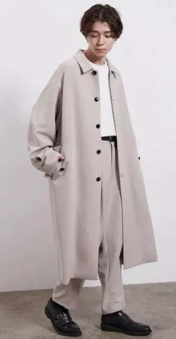 JUNRED 스무스 터치 돌먼 스텐카라 코트