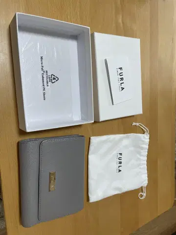 훌라 그레이 3단 폴더형 지갑