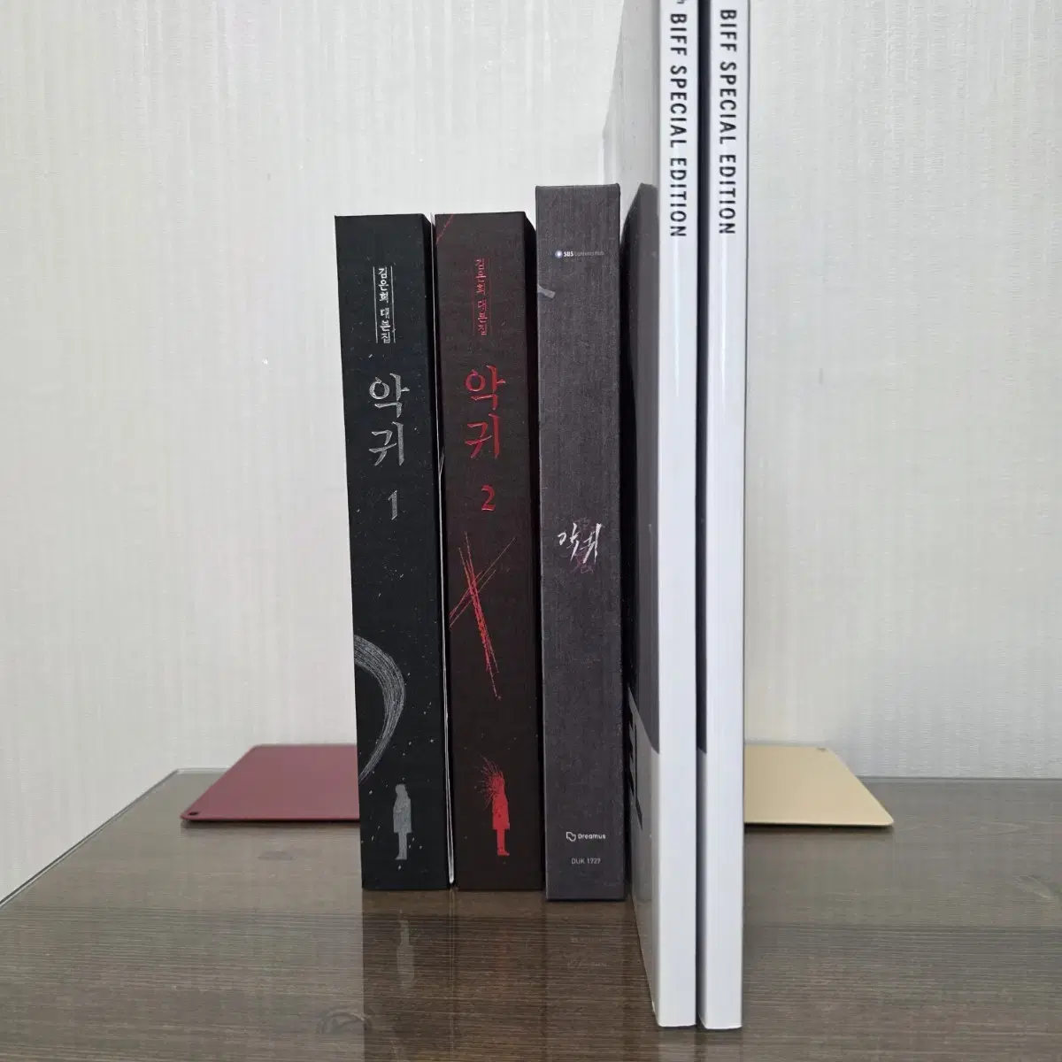 Kim Taeri Marie Claire Magazine + Revenant Script Book OST