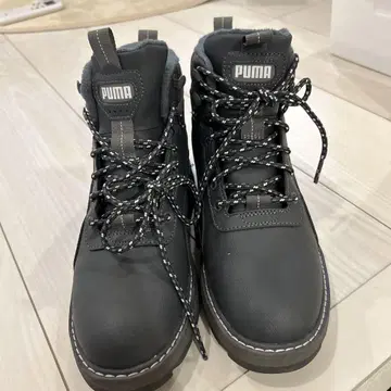 푸마 그레이 부츠 퍼 안감
