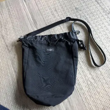 STANDARD SUPPLY 블랙 초크 숄더