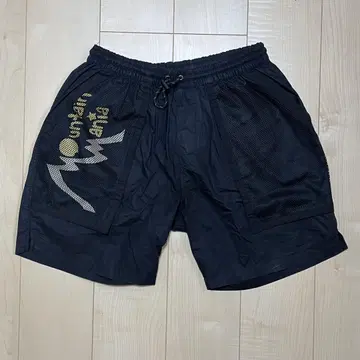 MOUNTAIN MANIA/마운틴 매니아 COOL ICON SHORTS