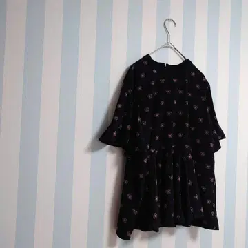 택 포함 MUVEIL 뮤베일 전화 패턴 블라우스 프릴 슬리브 S
