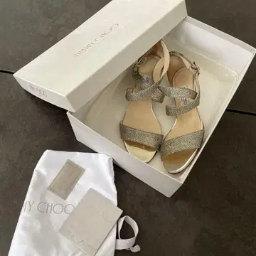 JIMMY CHOO 골드 샌들 긴자 공식 매장 구매, 거의 새상품