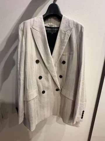 UNCRAVE WHITE 더블 자켓