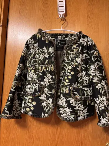 꽃무늬 노카라 자켓