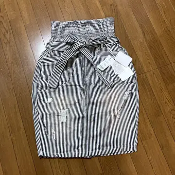 n'Or 스트라이프 타이트 스커트 허리 리본