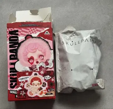 POPMART SKULLPANDA 키링