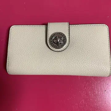 Marc Jacobs 아이보리 접이식 지갑