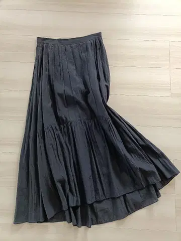 ANAYI 네이비 플레어 스커트