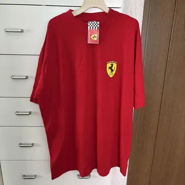 Ferrari F2002 World Tour 티셔츠 L 사이즈