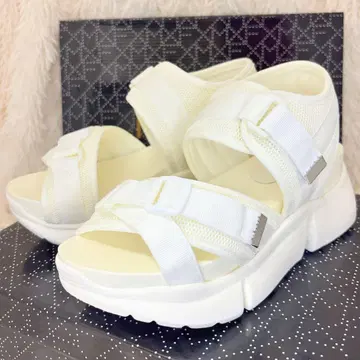 Mafmof 마프모프 6.5cm 통굽 부드러운 밑창 스포츠 샌들 M