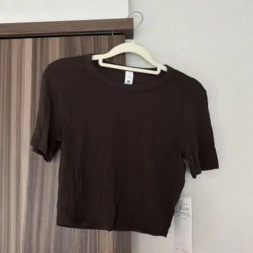 미사용 새상품 택 포함 Lululemon 크롭 티셔츠 브라운