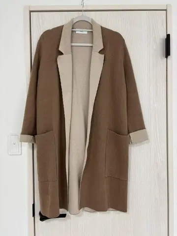 브라운 롱 코트 포켓 부착