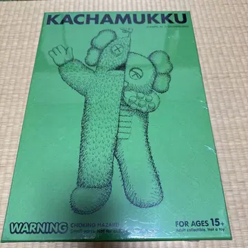 KAWS Kachamukku 카챠무쿠 피규어 미개봉