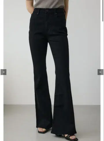 AZUL 블랙 부츠 컷 데님 M 사이즈