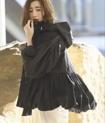 루일 에 부티크 벌룬 페플럼 마운틴 후드티