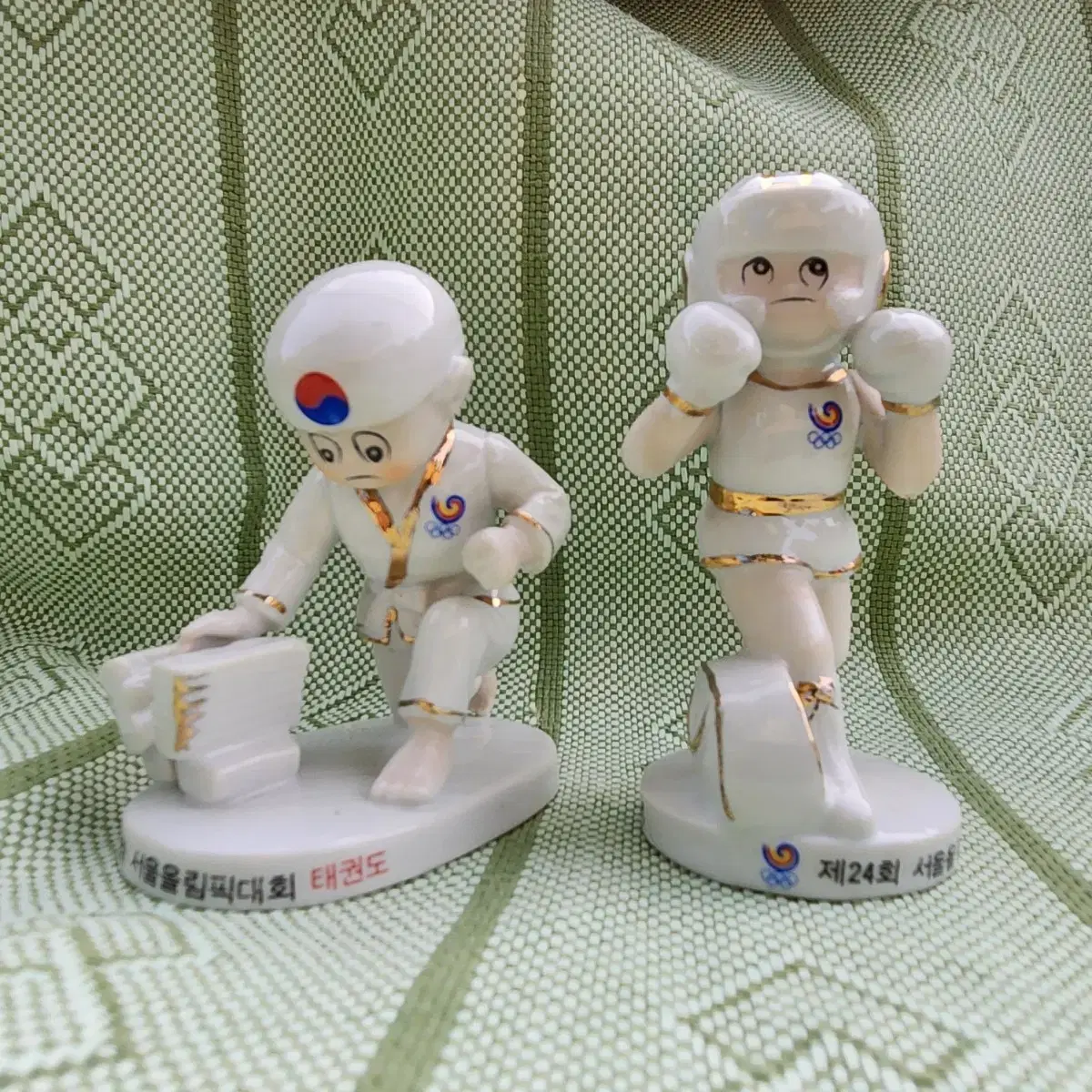 이상무 화백 88서울올림픽 88독고탁 권투와 태권도 피겨린 2개.