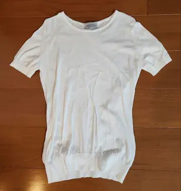 JOHN SMEDLEY 화이트 반팔 니트 M