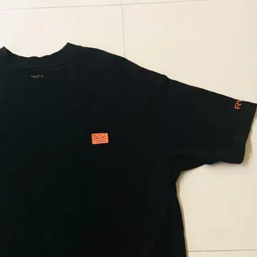 RVCA 블랙 티셔츠 반팔 포켓 부착