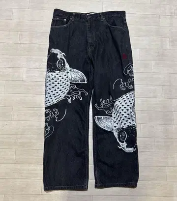 카라쿠리타마시 코이 자수 블랙 데님 36인치