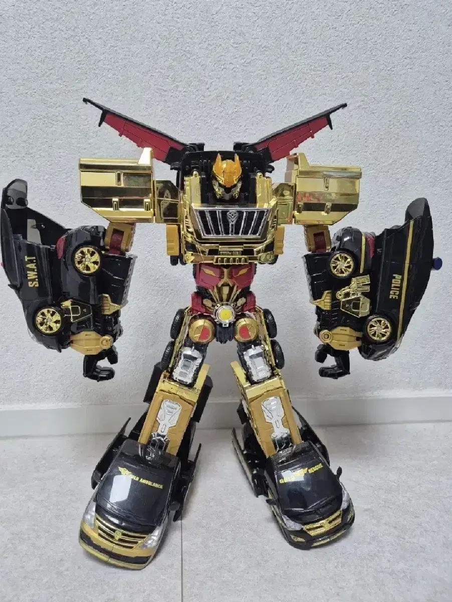 Carbot Golden Special Task Force Golden Pentastorm Display A Grade