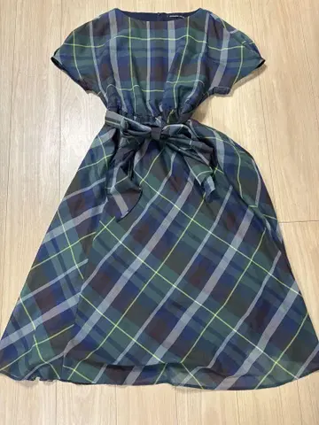 스트로베리 필드 체크 무늬 반팔 롱 원피스
