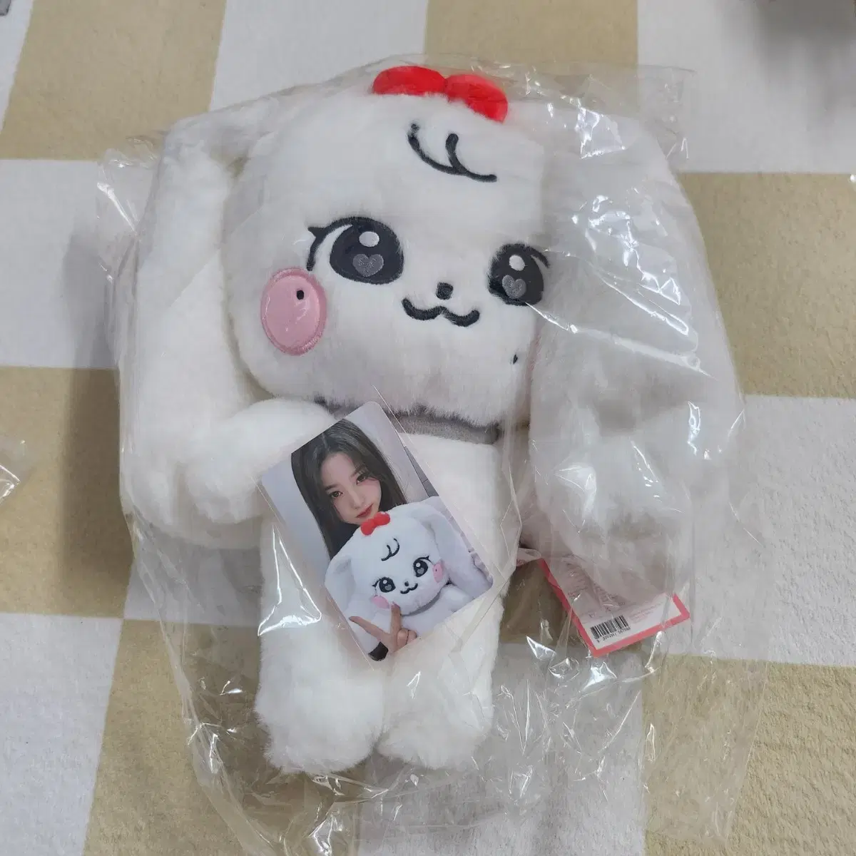아이브 미니브 팝업스토어 체리 30cm