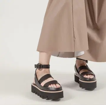 ALL BLACK 캐터필라 밑창 앵클 벨트 샌들 가죽 샌들