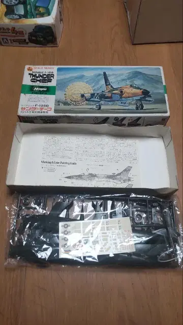 하세가와 1/72 스케일 프라모델 리퍼블릭 F105-D 썬더 치프
