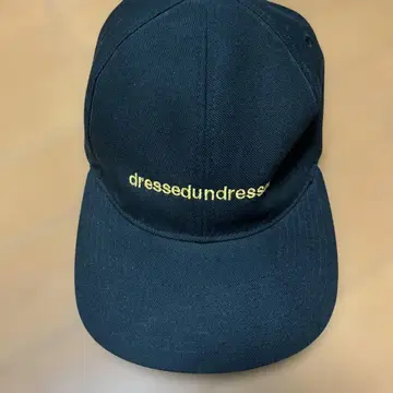 드레스 드레스드 DRESSEDUNDRESSED 로고 자수 캡 블랙