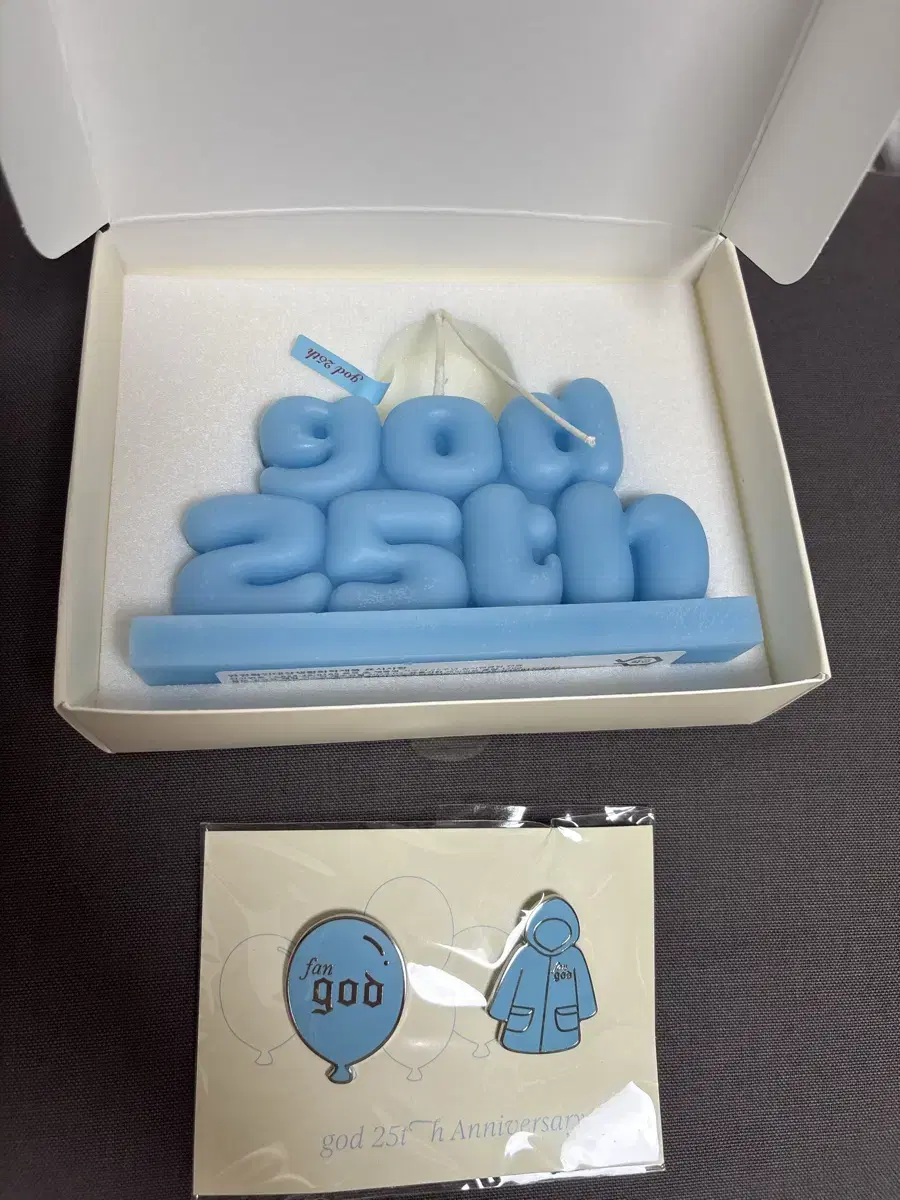 g.o.d Badge & Candle