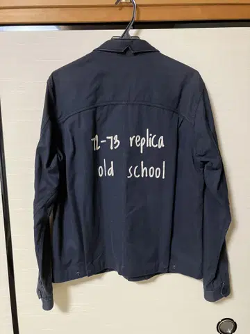 GERUGA 라운드 칼라 자켓 스윙탑