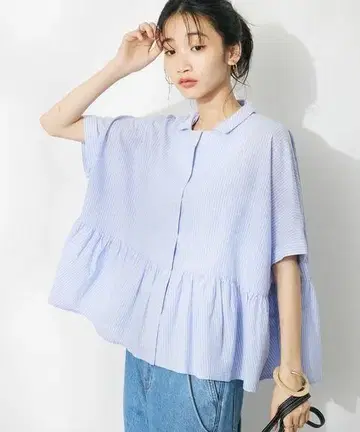 반팔 블라우스