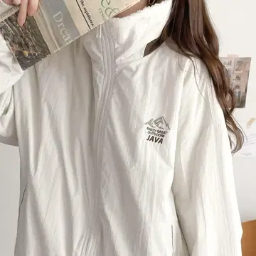 화이트 베이지 마운틴 후드티