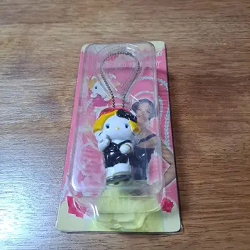 레어 IKKO 키티 콜라보 키체인