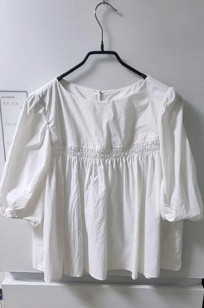 G-cut White Blouse, Size 55