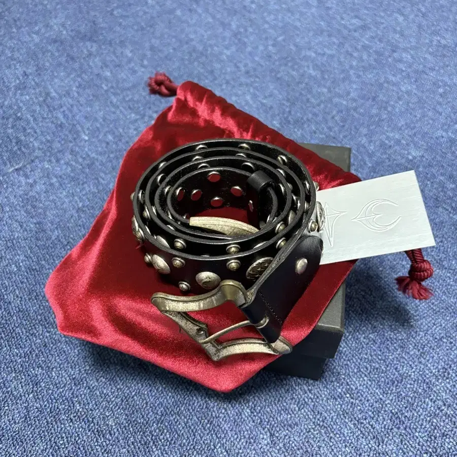 【確実正規品、希少】Thug Club Dragon Belt Vintage THUG CLUB - Dragon Belt | HBX - Globally Curated Fashion and