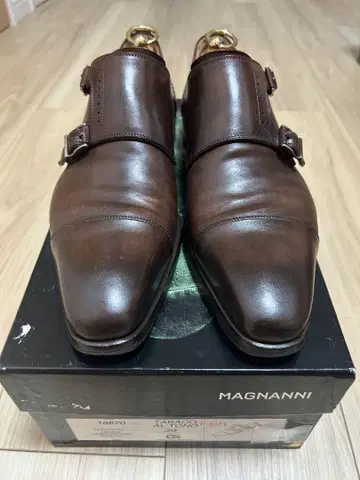 MAGNANNI 브라운 더블 몽크 스트랩 신발