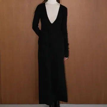 클레인 W 페이스 니트 원피스