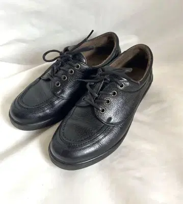 새상품급 문스타 가죽 스니커즈 블랙