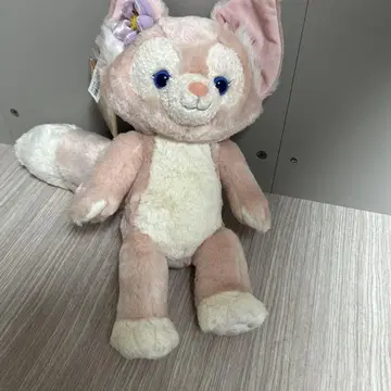 핑크색의 푹신푹신 봉제 인형