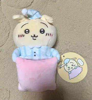 치이카와 데스크탑에서 지켜보는 걸이형 봉제 인형 (네레나이 토끼)