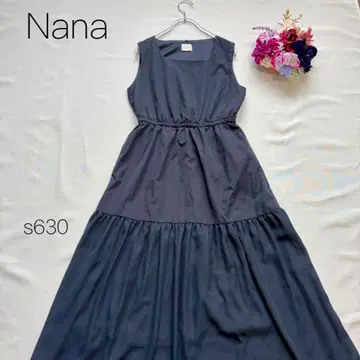 Nana 슬리브리스 원피스 허리 밴딩 플레어 롱 네이비 이소재