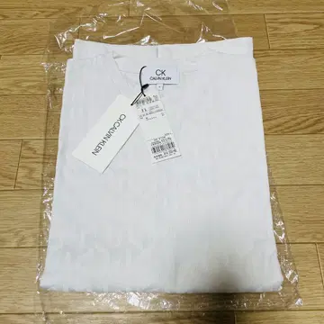캘빈클라인 클라인 V넥 미사용 새상품 택 포함 XL 티셔츠 반팔