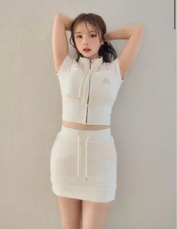 앤메리 윌로우 라인 톱스 & 스커트