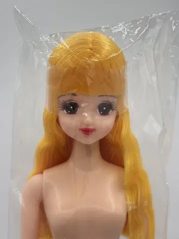 초대 제니 오타즈미 인형 옐로우 컬러 웨이브 헤어 리카짱 캐슬